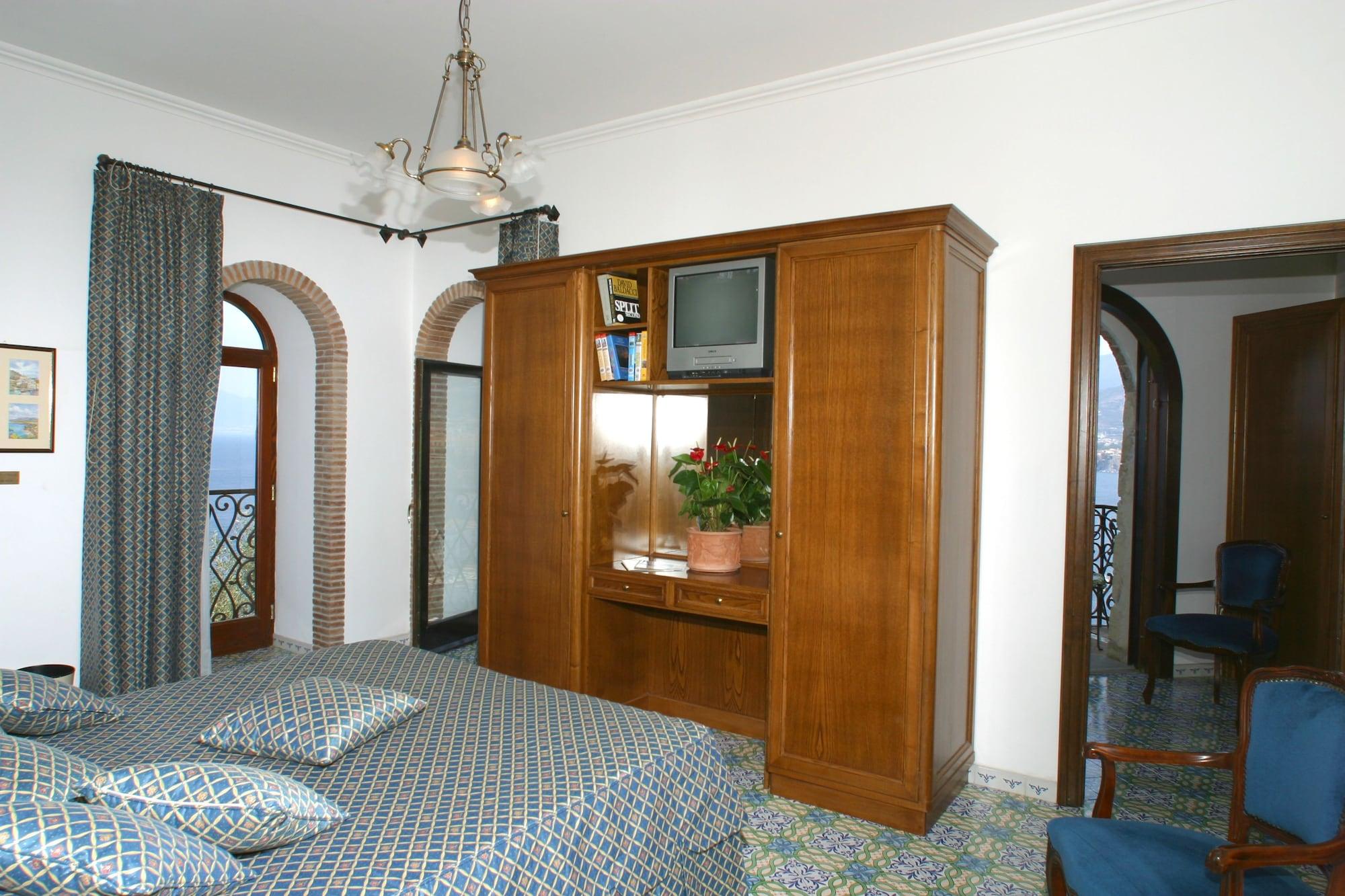 Hotel La Tonnarella Sorrento Exterior photo