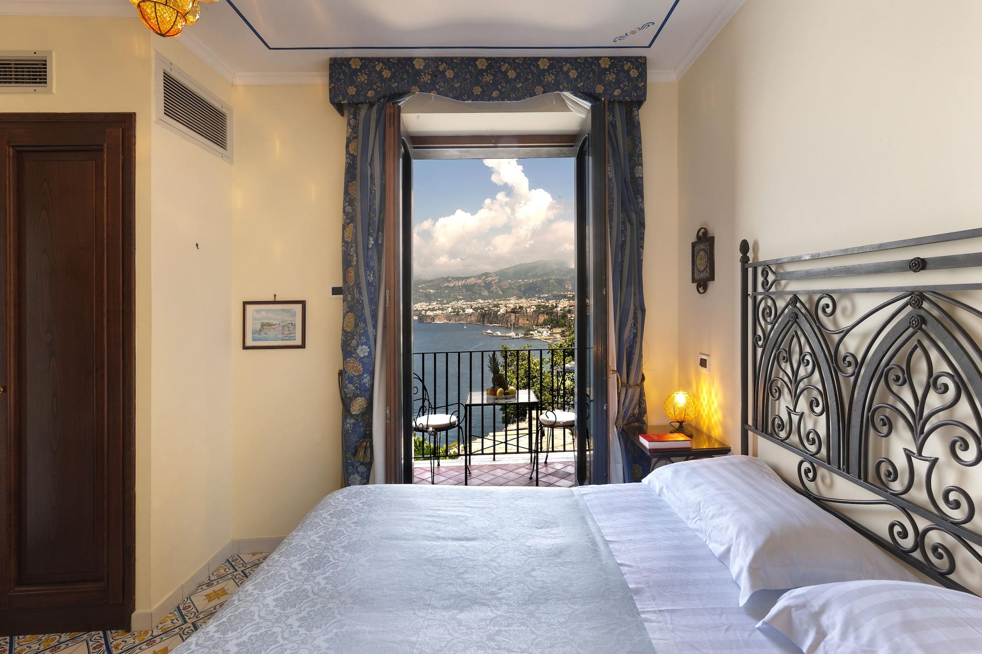 Hotel La Tonnarella Sorrento Exterior photo