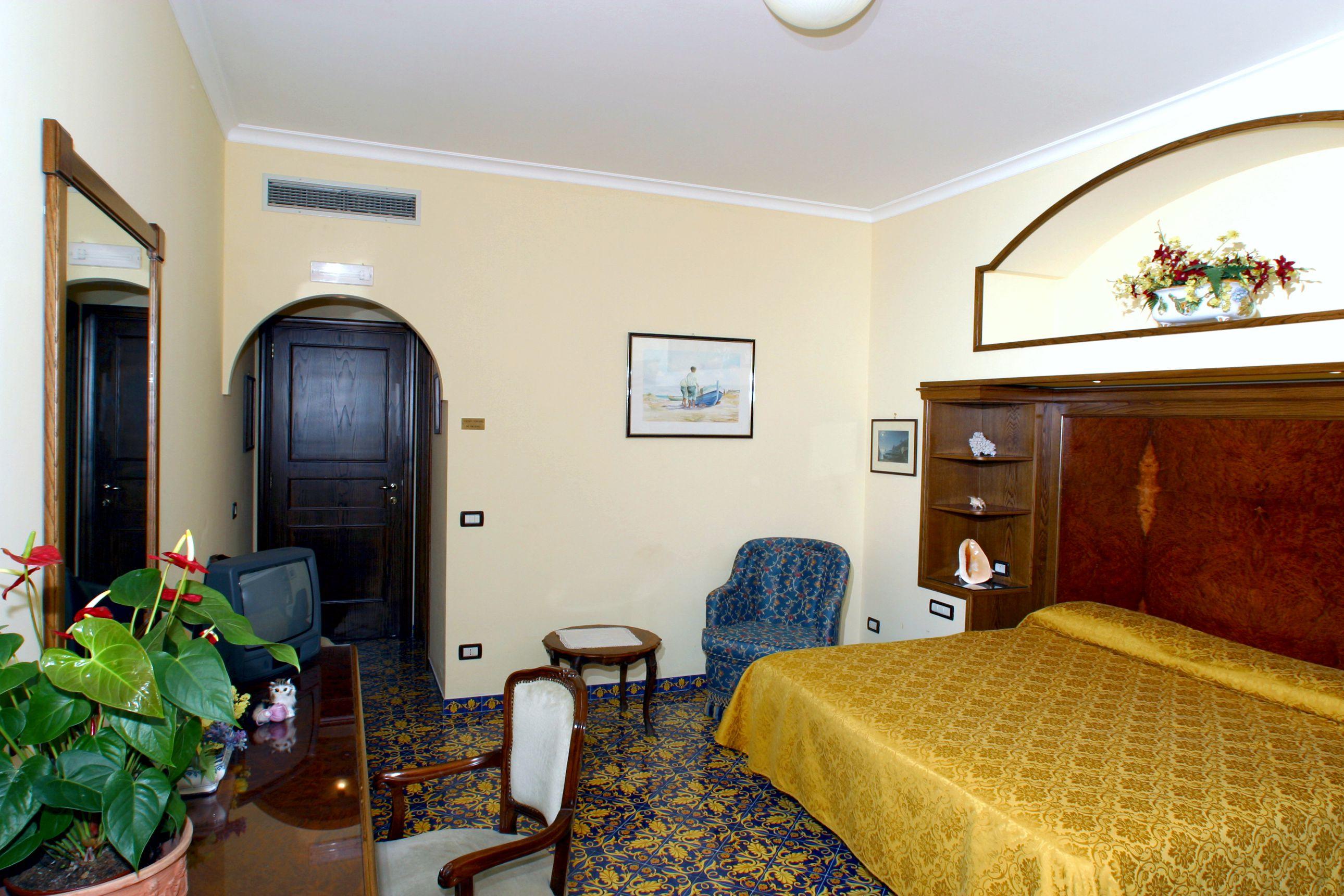 Hotel La Tonnarella Sorrento Exterior photo