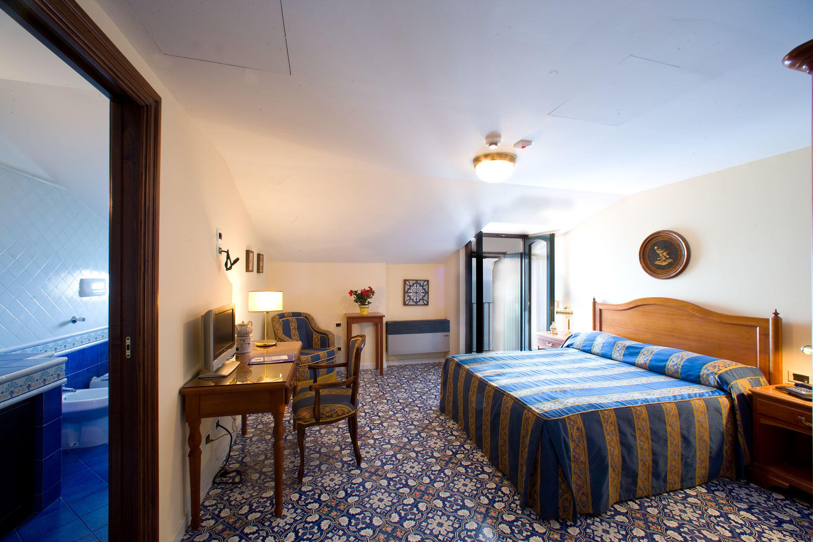 Hotel La Tonnarella Sorrento Exterior photo