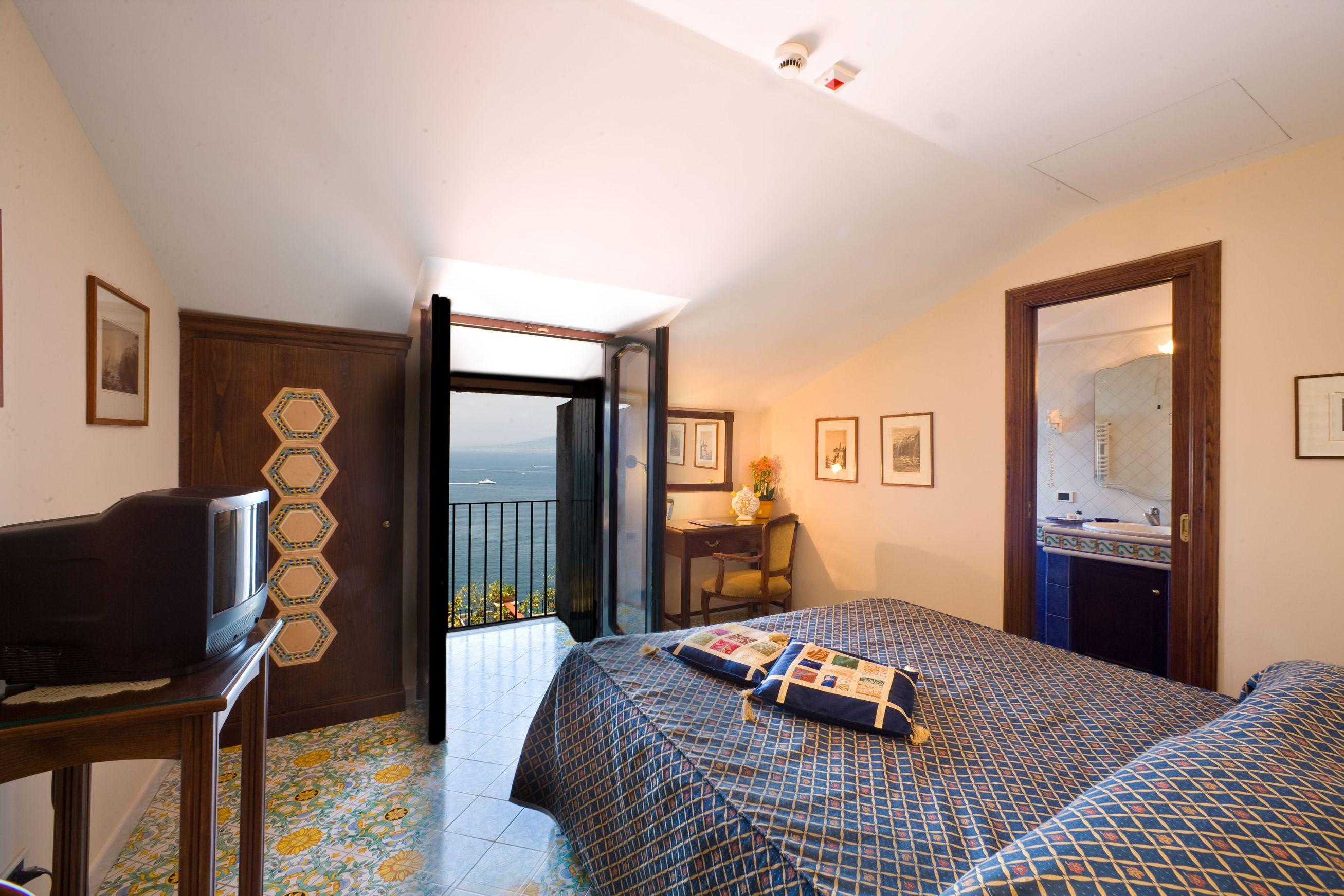 Hotel La Tonnarella Sorrento Exterior photo