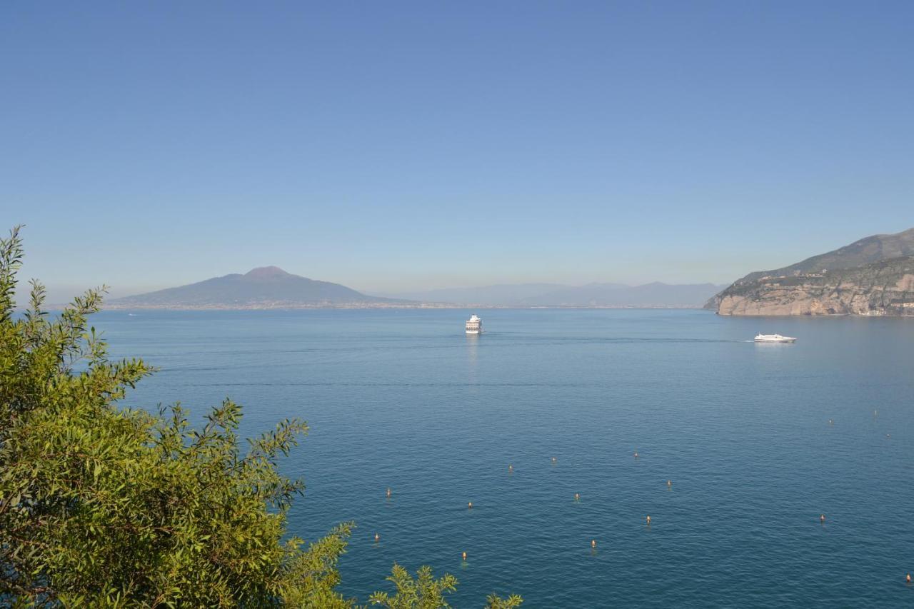 Hotel La Tonnarella Sorrento Exterior photo